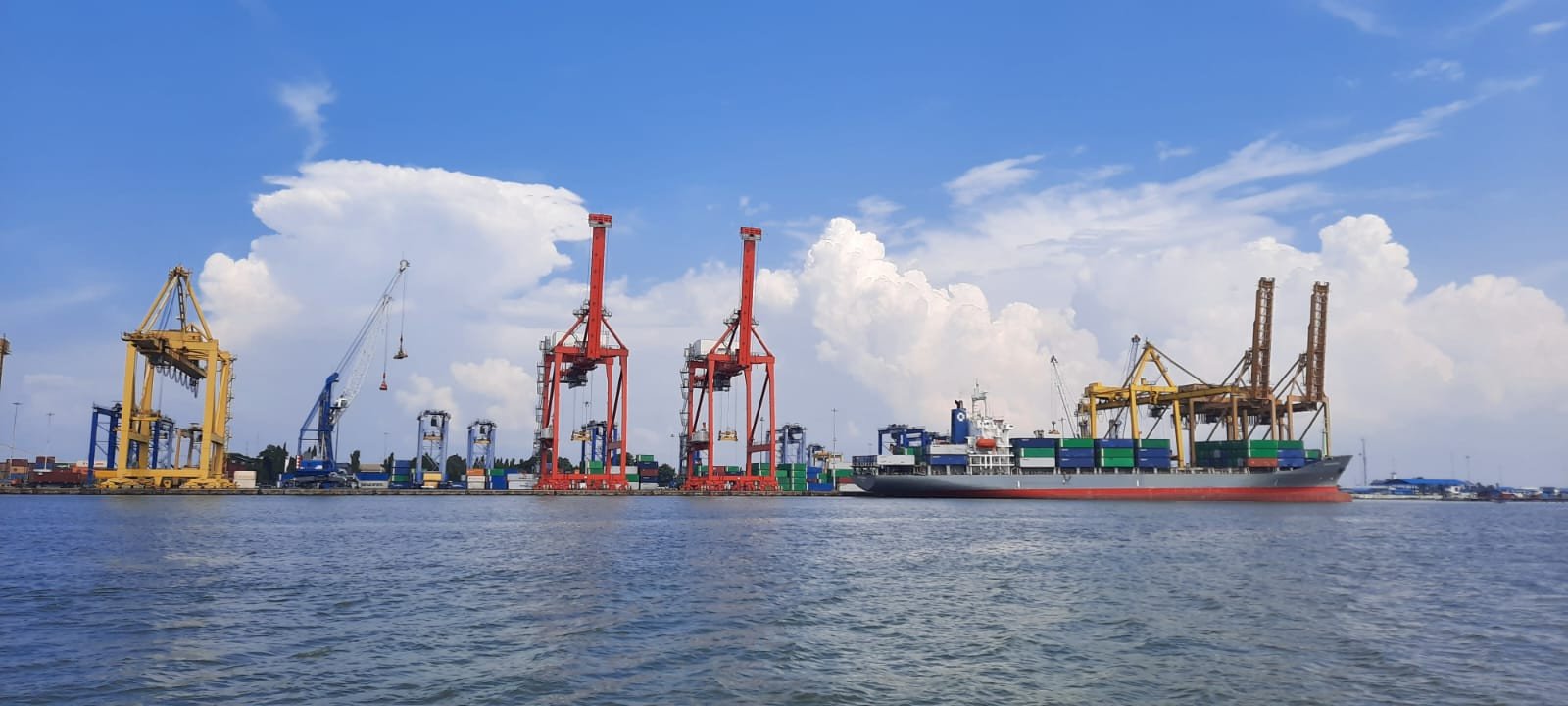Penataan Peta Peran Pelindo, Layanan Operasional Terminal Tetap Berjalan Normal